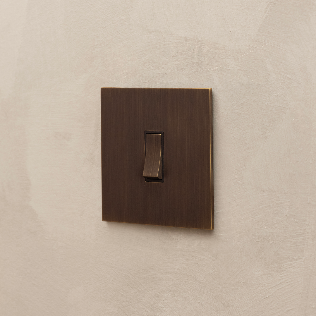 Design by Herringbone House. Photography by Handover Agency. Product shown in our satin antique satin lacquered (SAS) finish.