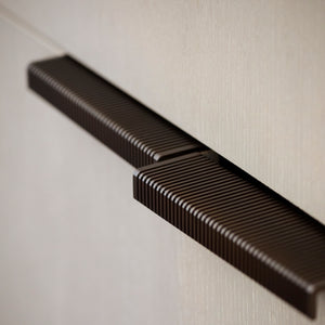 Design by Sophie Paterson Interiors. Product show in our dark bronze (DBZ) finish.