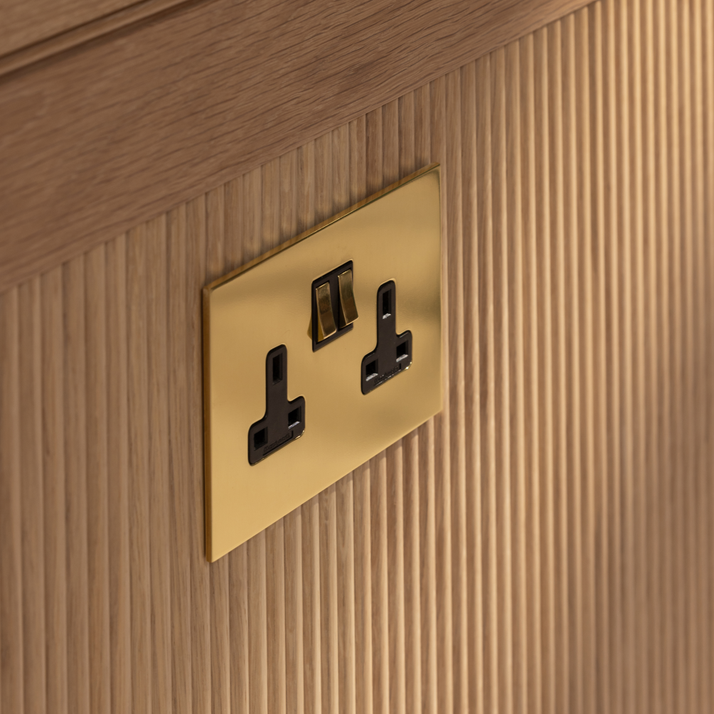 Design by Holly Oak House. Photography by Handover Agency. Product shown in our polished brass lacquered (PBL) finish.