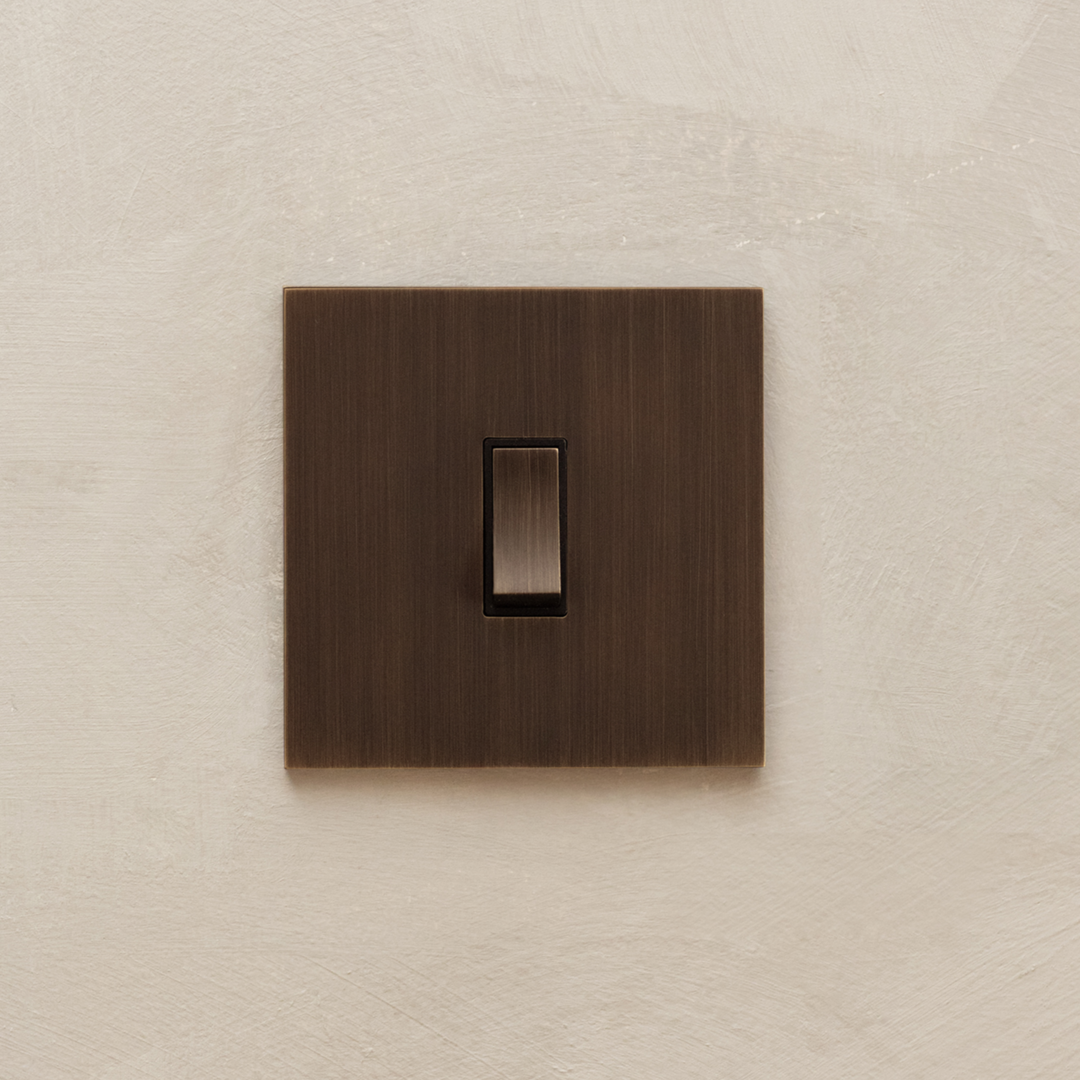 Design by Herringbone House. Photography by Handover Agency. Product shown in our satin antique satin lacquered (SAS) finish.