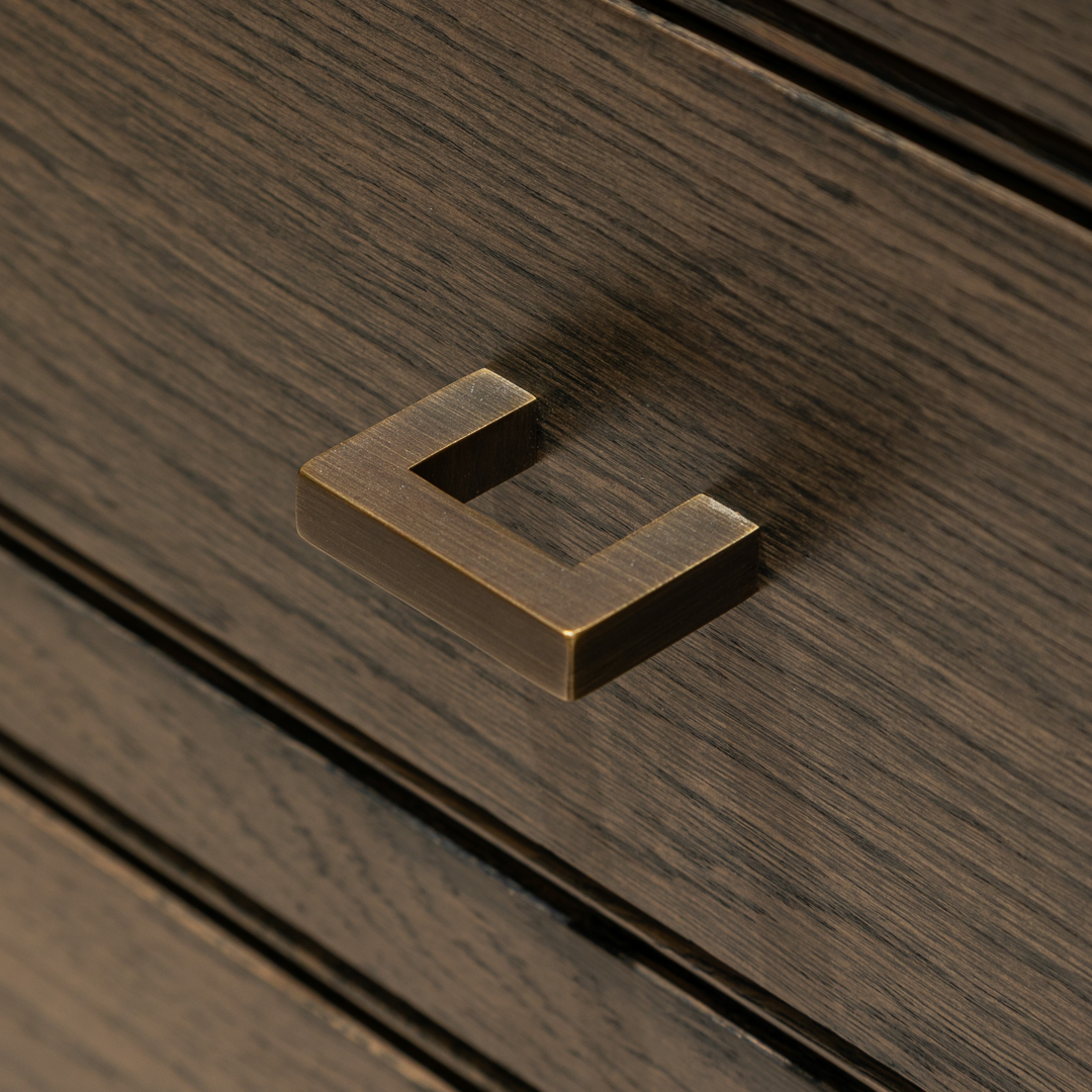 Design by St. Giles Furniture. Product shown in our satin antique satin lacquered (SAS) finish.