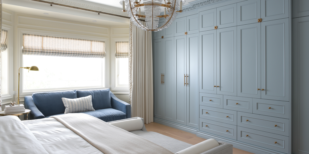 Design by Maria Decotiis. Product shown in our aged brass (BEL) finish.