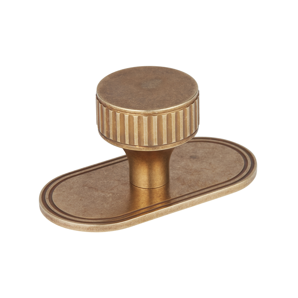 Product shown in our burnished brass (BEL) finish