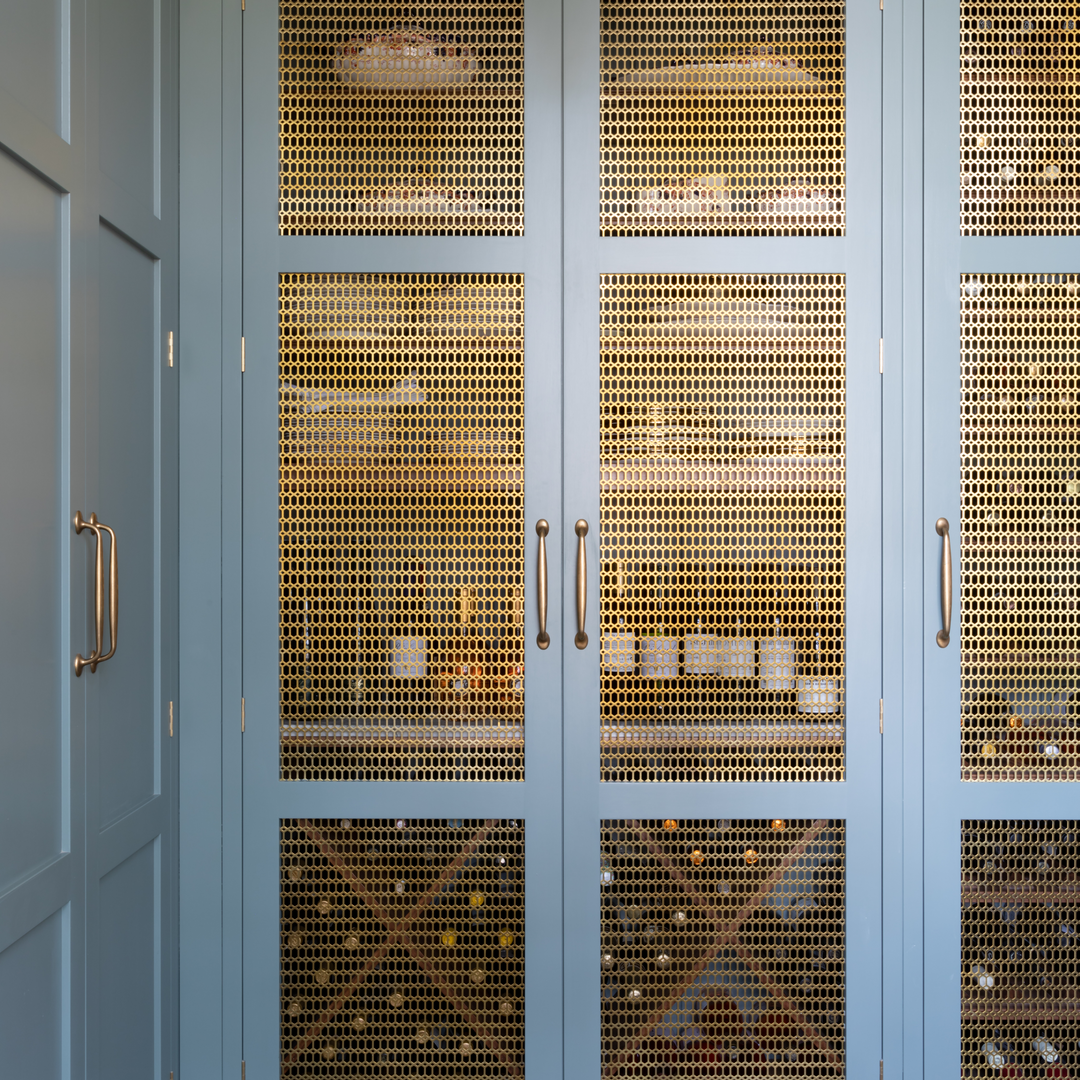 Design by Peden and Pringle in collaboration with Interiors by Lisa Guest. Photography by Paul Craig.