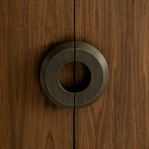 Victoria Stepped C-Pull Handle