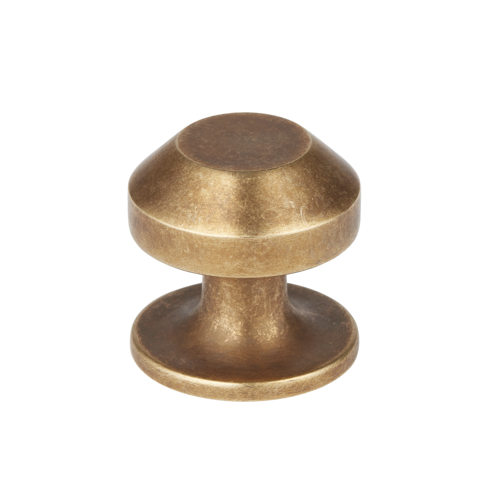 Product shown in our burnished brass (BEL) finish