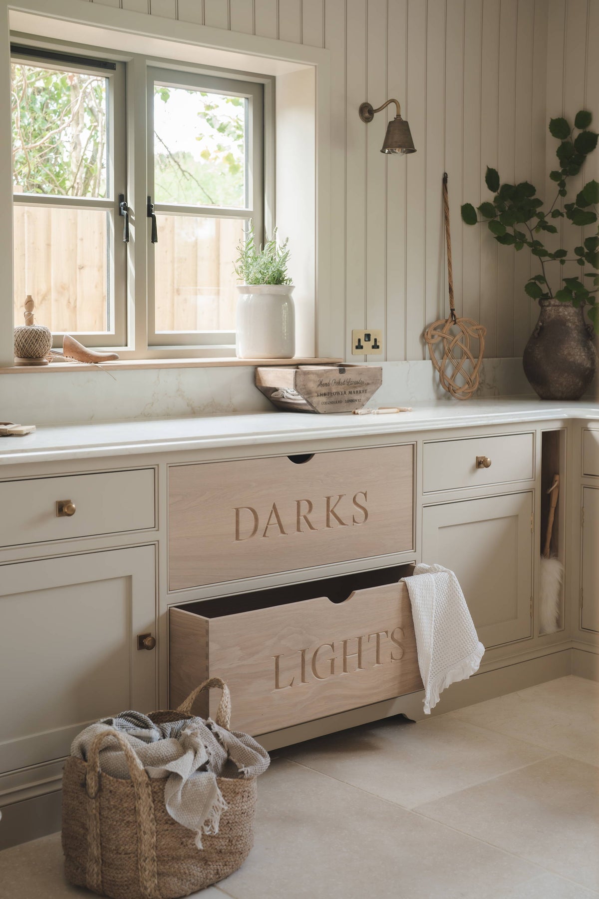 Luxurious Utility Room Inspiration