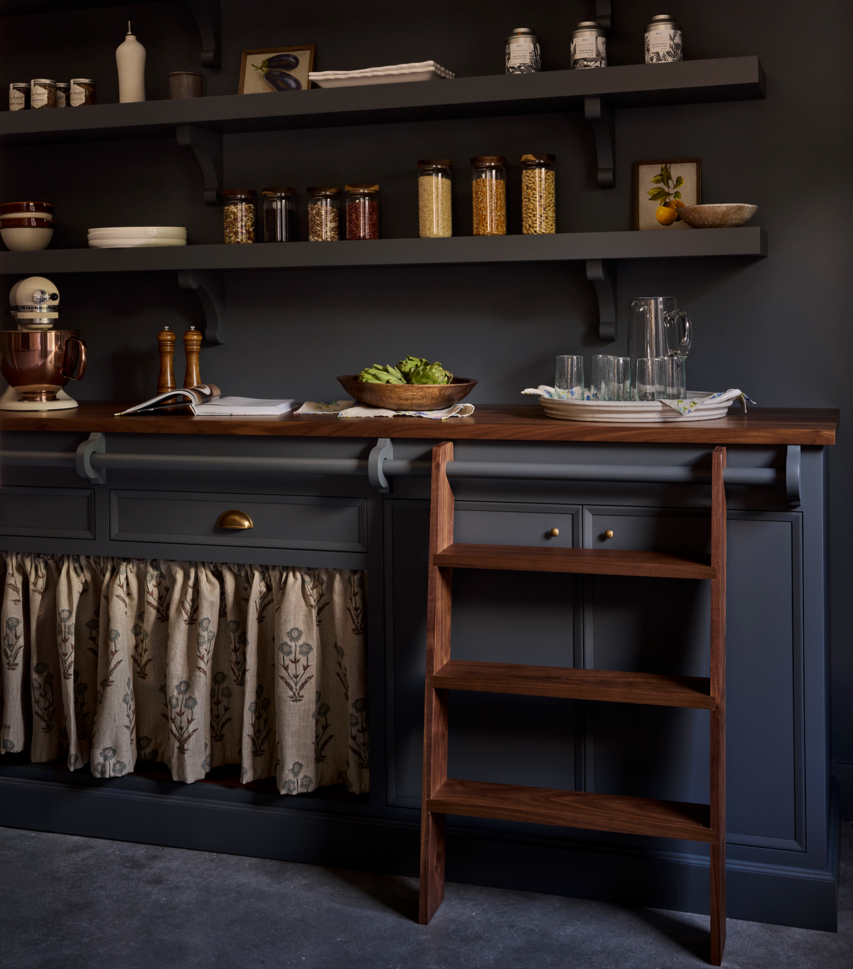 The Edit | Dark Cabinetry