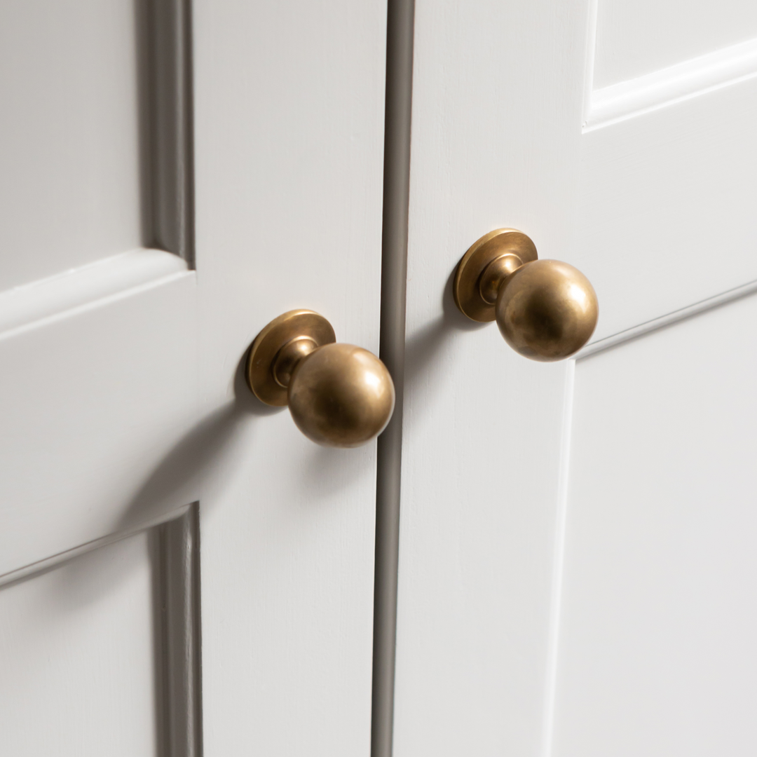 Design by Rachael Somerville Interiors. Product shown in our aged brass (BEL) finish. 