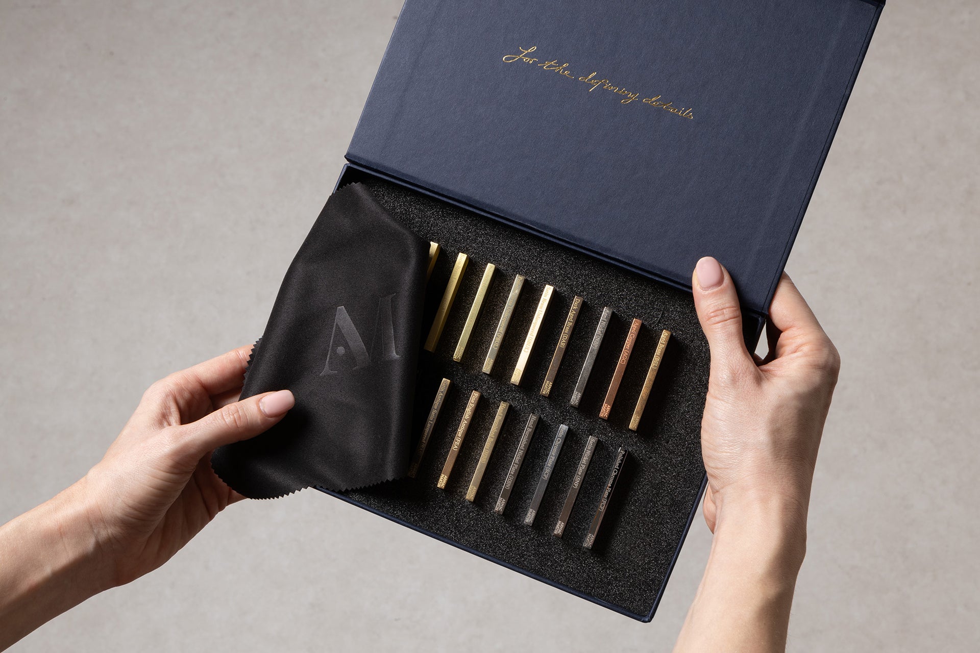 Armac Martin Sample Finish Chips