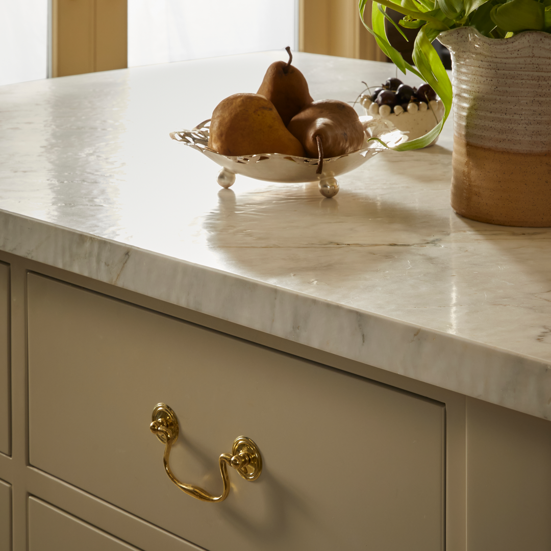Design by Ashley Montgomery Design. Photography by Lindsay Brown Photography. Product shown in our polished brass unlacquered (PBUL) finish.