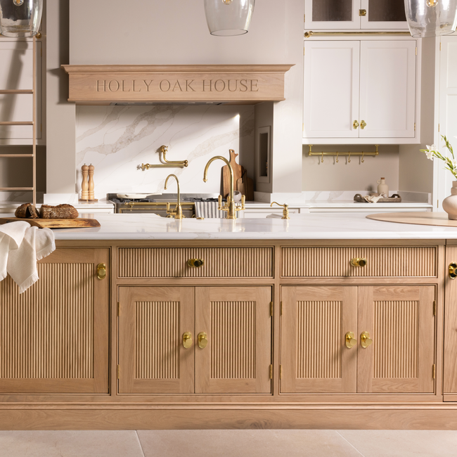Design by Holly Oak House. Photography by Handover Agency. Product shown in our polished brass lacquered (PBL) finish. 