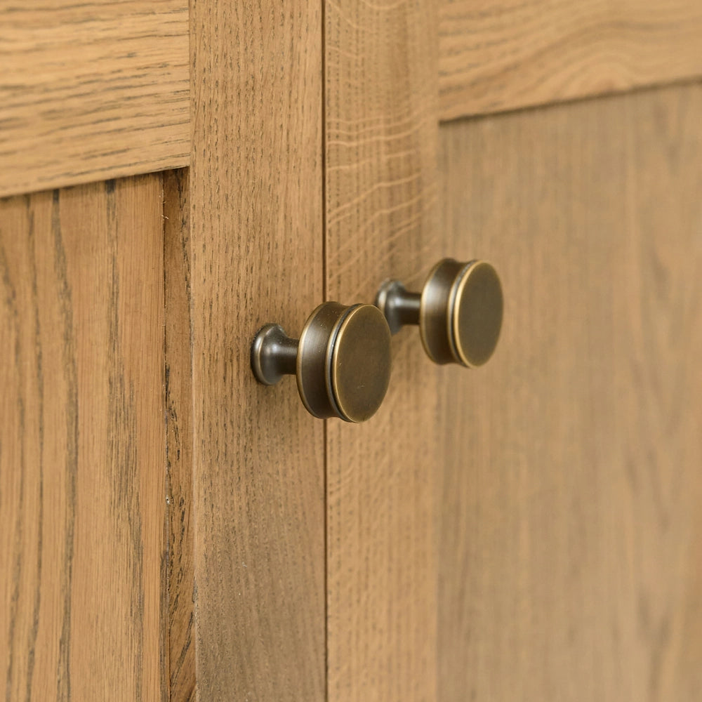 Design by Holly Oak House and Rosewood Interiors. Photography by Joey Kendal Brown. Product shown in our satin antique satin lacquered (SAS) finish.