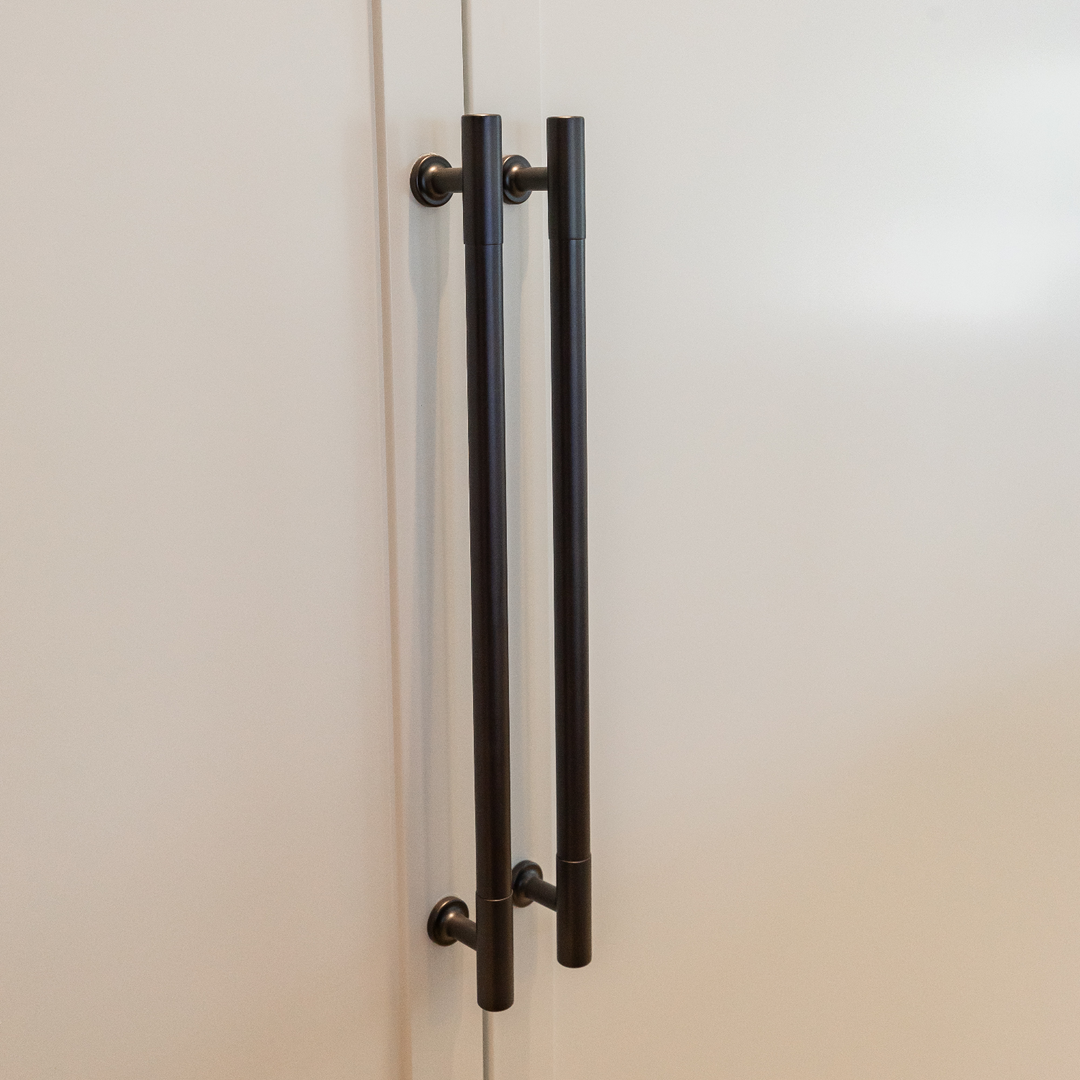 Design by Christina Noel Interiors. Photography by Chad Munro. Product shown in our dark bronze (DBZ) finish.