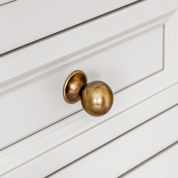 Design by Jarrett Design. Photography by Jesse Jarrett. Product shown in our aged brass (BEL) finish. 
