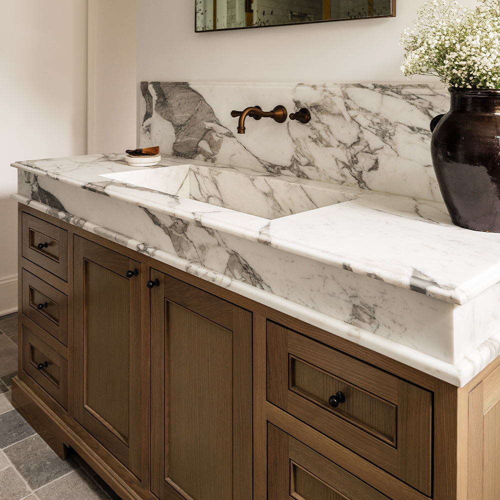Project by Colette Interiors | Photography by Linda Gordon | Latchford Cabinet Knob shown in our dark bronze (DBZ) finish.