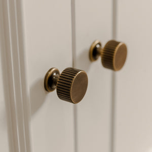 Design by Shiels & Co | Photography by Elyse Kennedy | Leebank cabinet knob shown in our satin antique satin lacquered (SAS) finish.