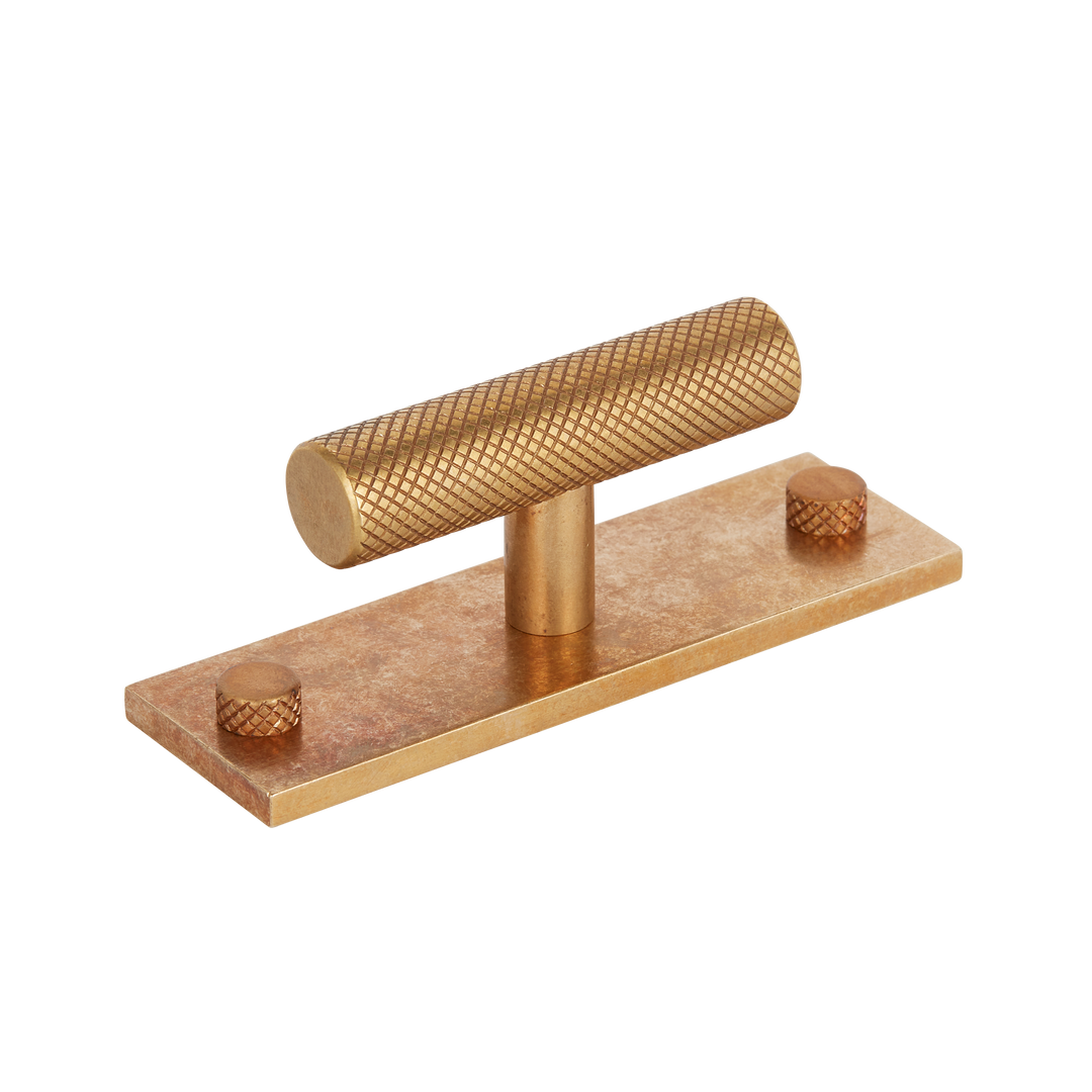 Product shown in our burnished brass (BEL) finish
