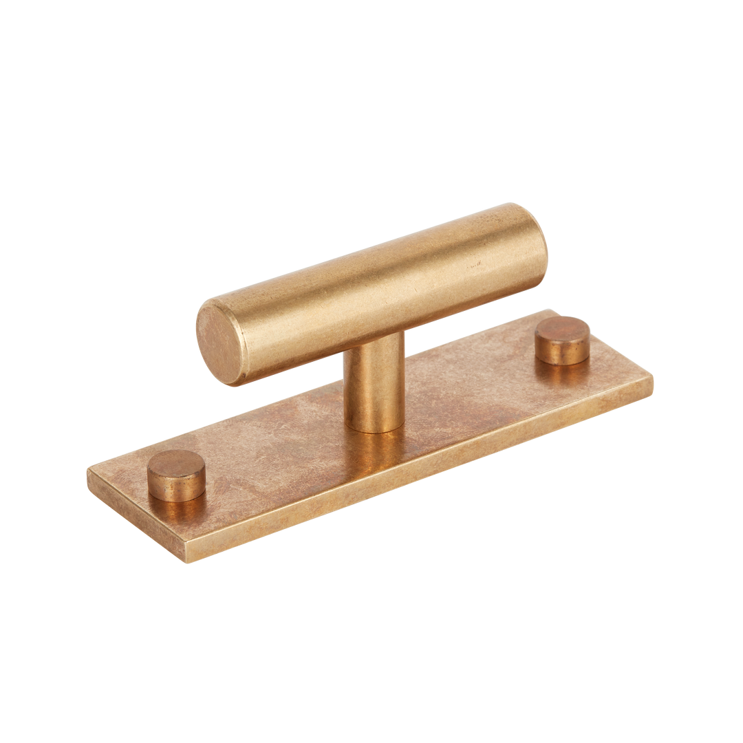 Product shown in our burnished brass (BEL) finish
