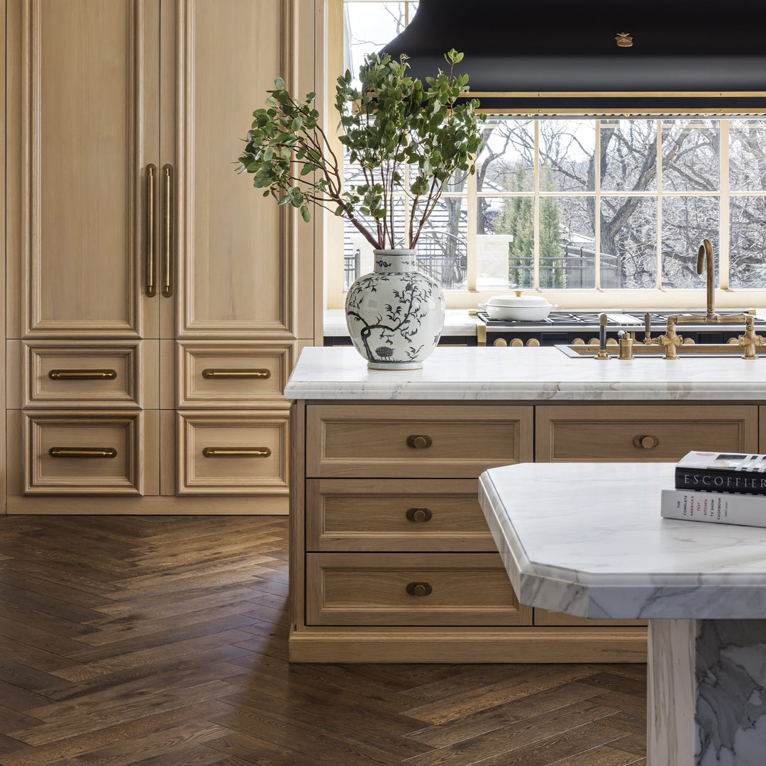 Design by McCroskey Interiors | Photography by Nate Sheets | Barwick Plain Appliance Pull with Backplate shown in our aged brass (BEL) finish.