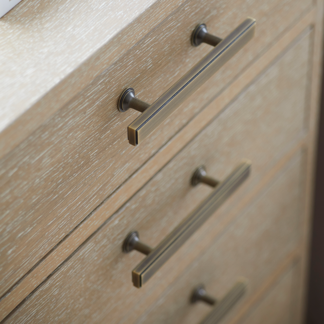 Design by Sophie Paterson Interiors. Photography by Ray Main. Product shown in our satin antique satin lacquered (SAS) finish.