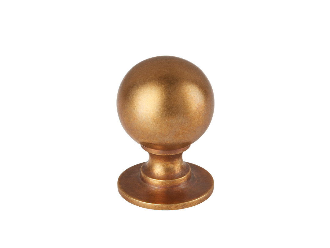 Sample of Cotswold Ball Cabinet Knob