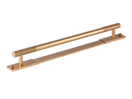 Product shown in our burnished brass (BEL) finish