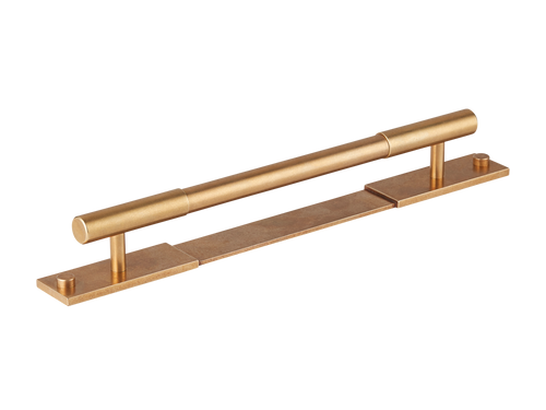 Product shown in our burnished brass (BEL) finish