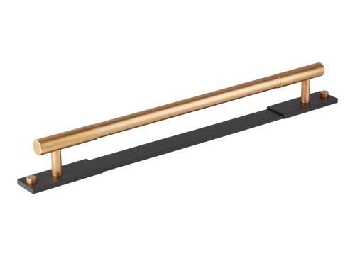 Product shown in our burnished brass (BEL) on matt black (MBL) finish