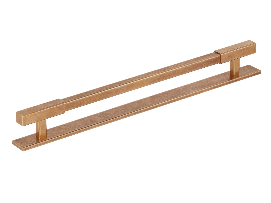 Product shown in our burnished brass (BEL) finish
