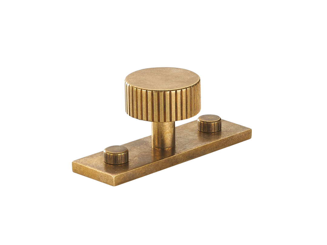 Product shown in our aged brass (BEL) finish